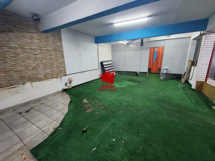 Salão para aluguel no Osvaldo Cruz: 
