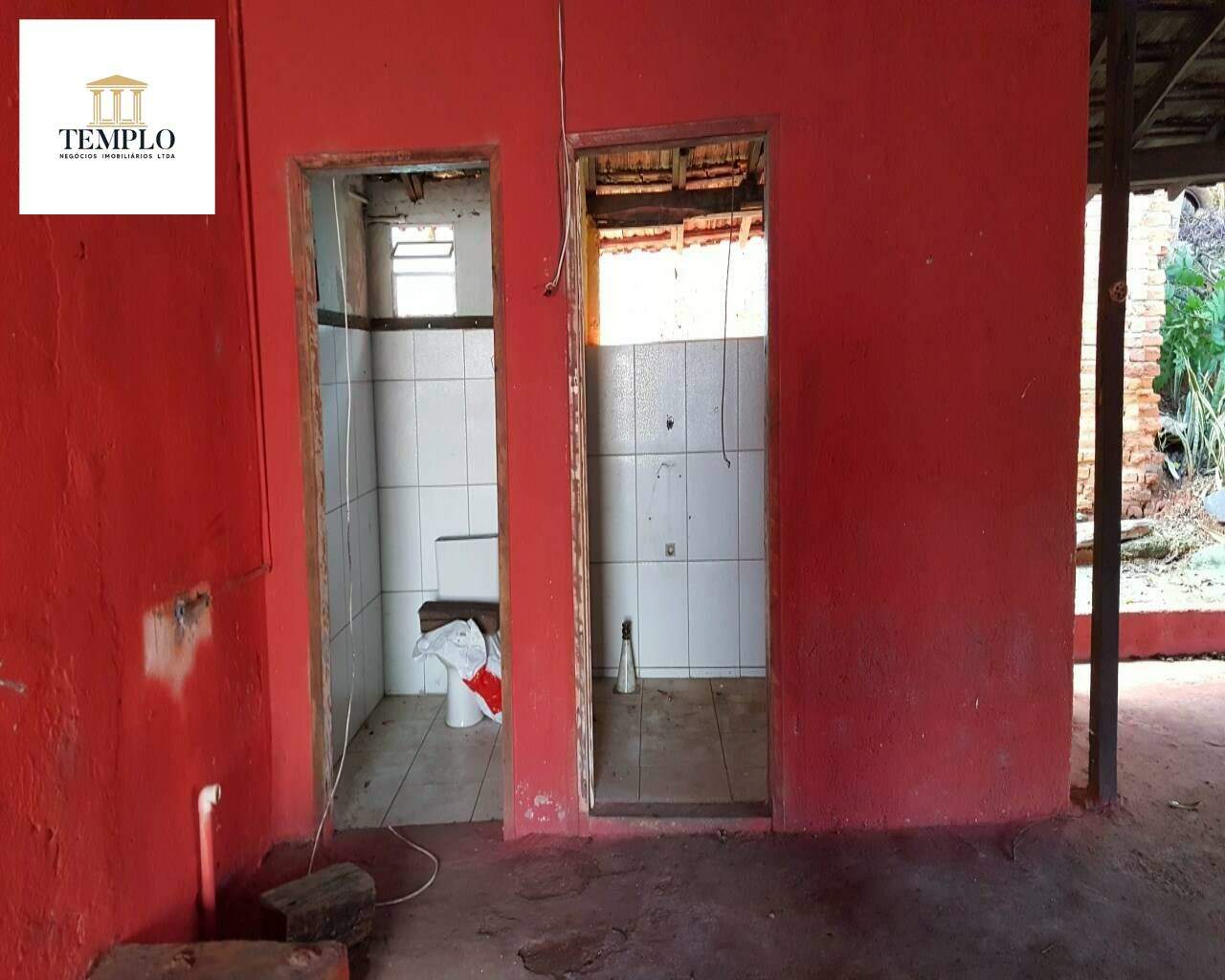 Lote à vendaCentroCurveloMG: Banheiros