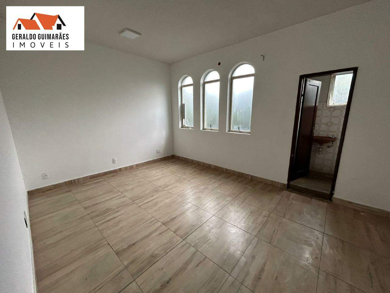 SALA COMERCIAL para aluguelCentroCurveloMG: 