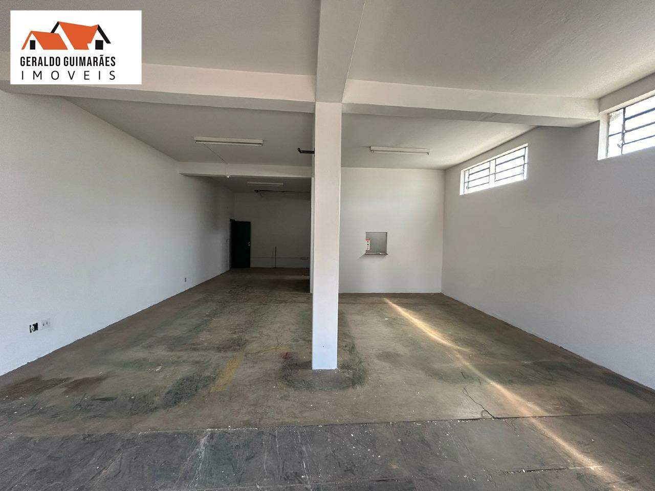 Galpão para aluguelRESIDENCIAL LOURDESCurveloMG: 