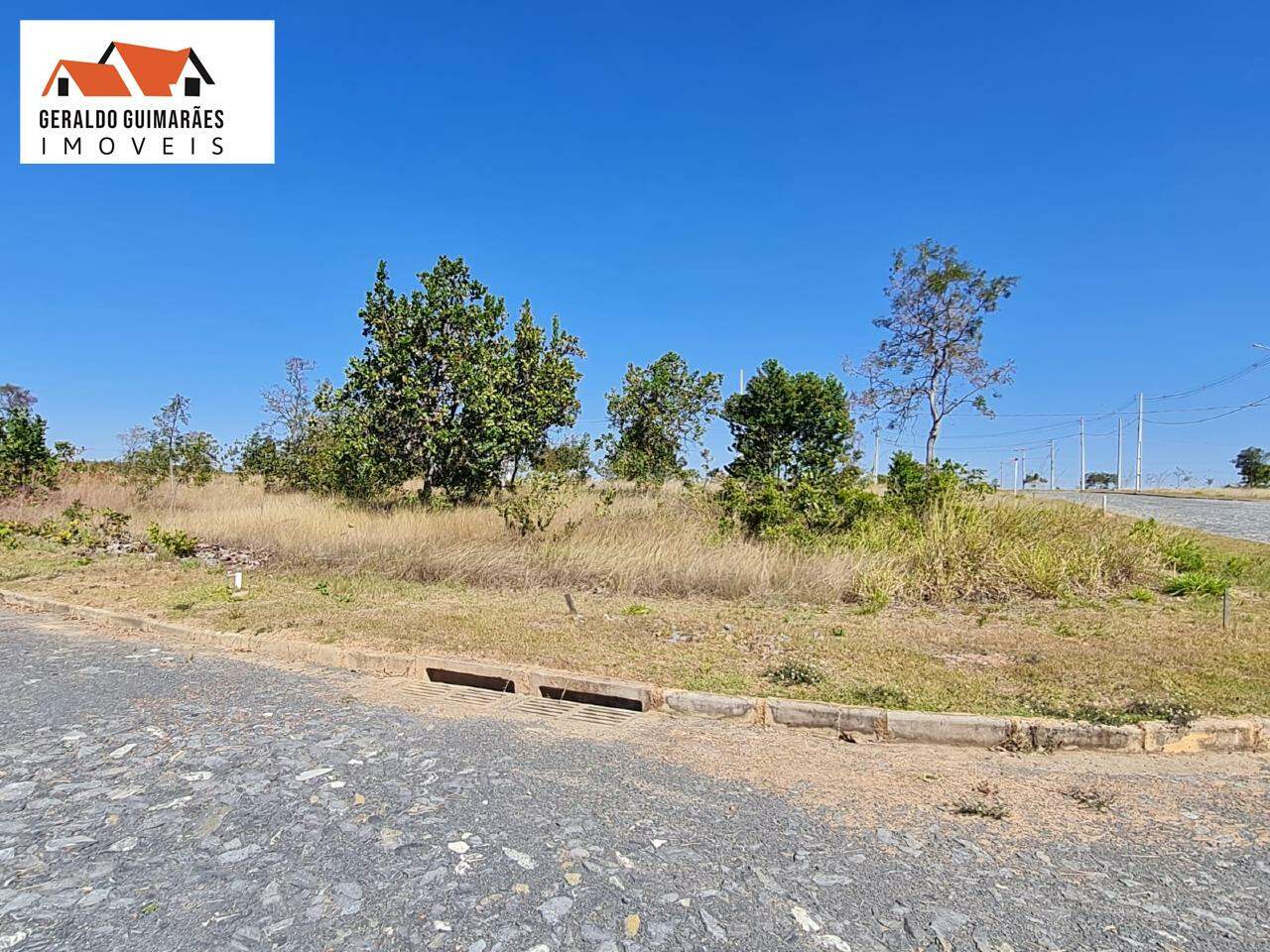 Lote em condomínio à vendaCasa de PistaCurveloMG: 