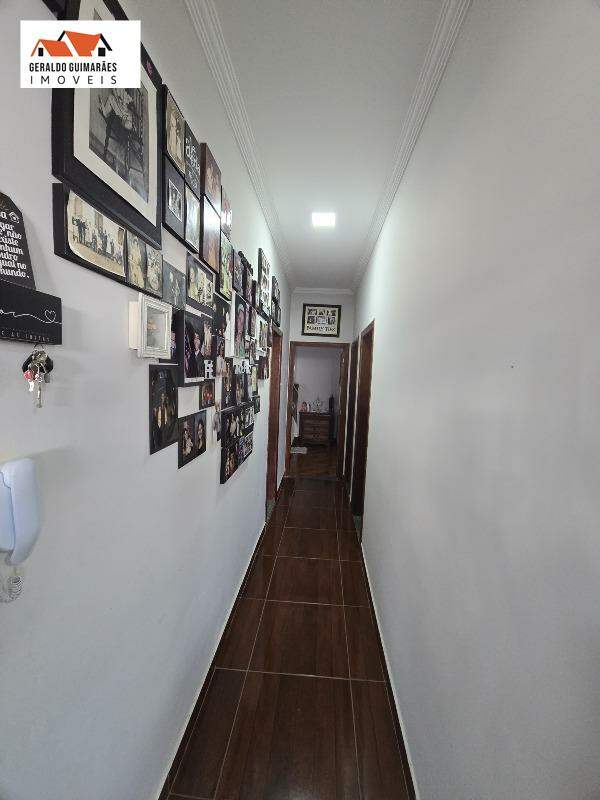 Casa à vendaCentroCurveloMG: Corretor