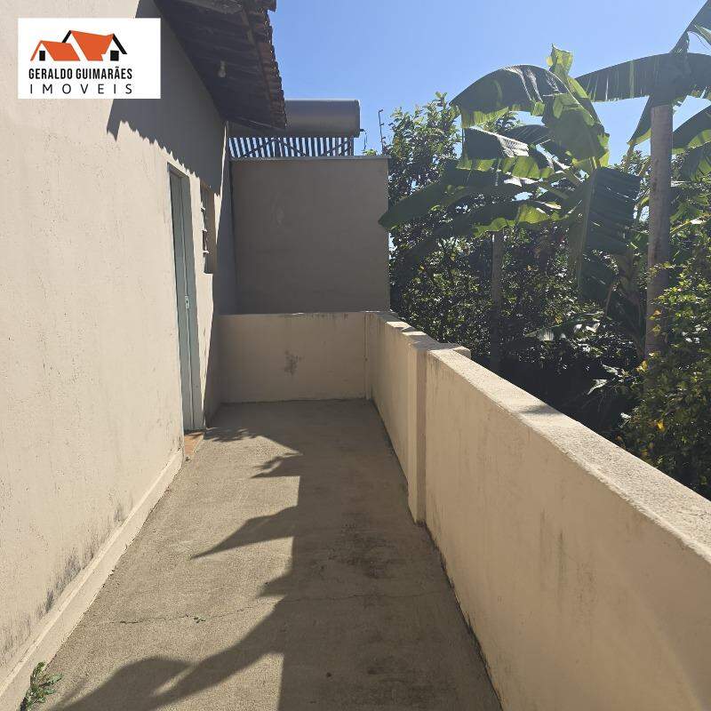 Casa para aluguelCURIANGOCurveloMG: 