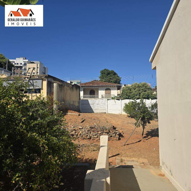 Casa para aluguelCURIANGOCurveloMG: 