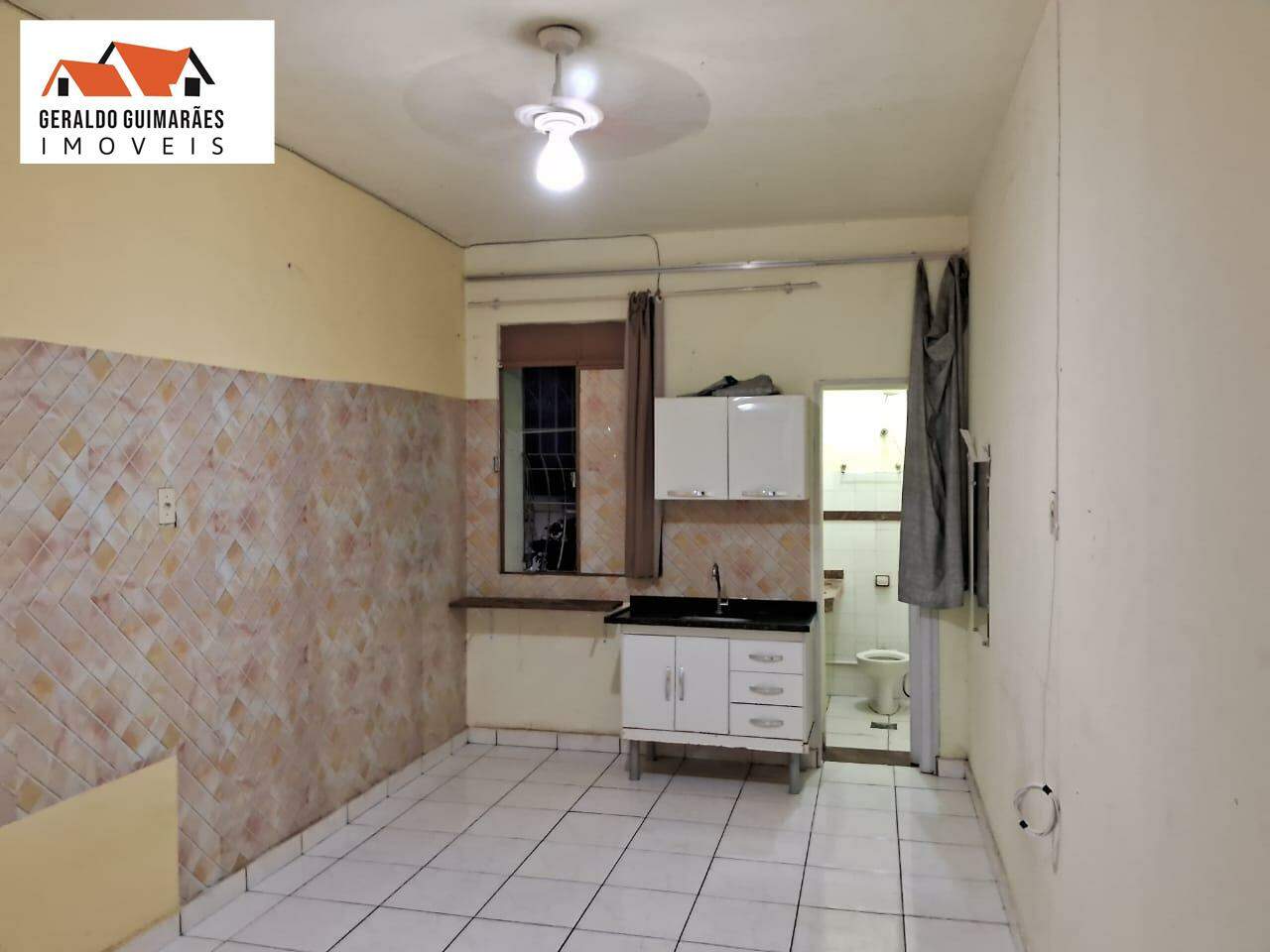 SALA COMERCIAL à vendaCentroCurveloMG: 