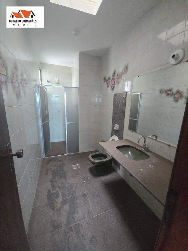 Cobertura para aluguelCURIANGOCurveloMG: 