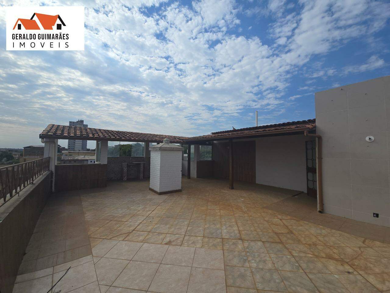 Cobertura para aluguelCURIANGOCurveloMG: 