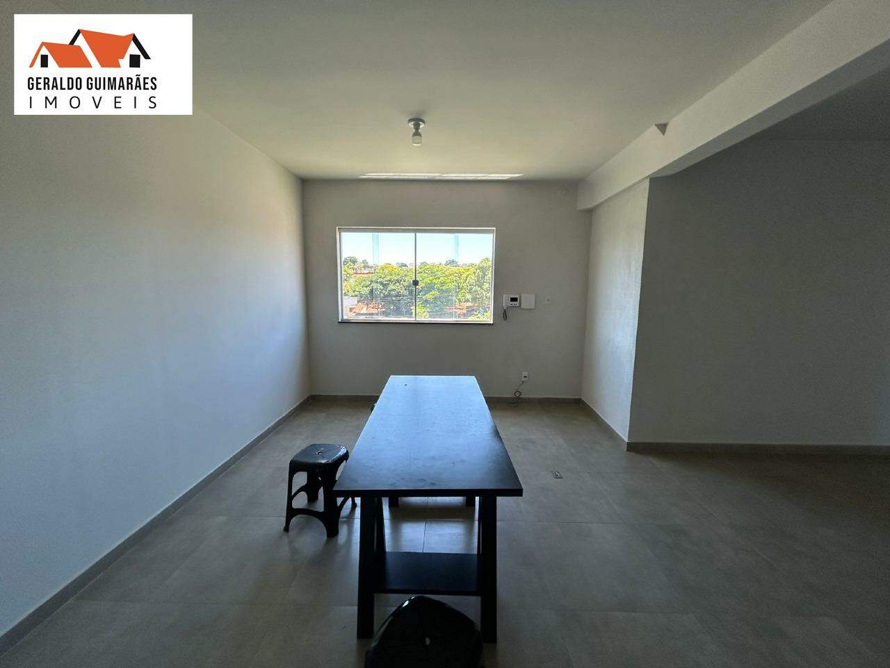 Sala para aluguelCentroCurveloMG: 