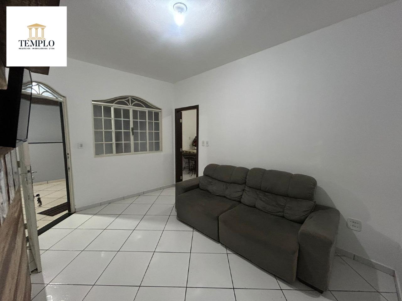 Casa para aluguelCentroCurveloMG: 