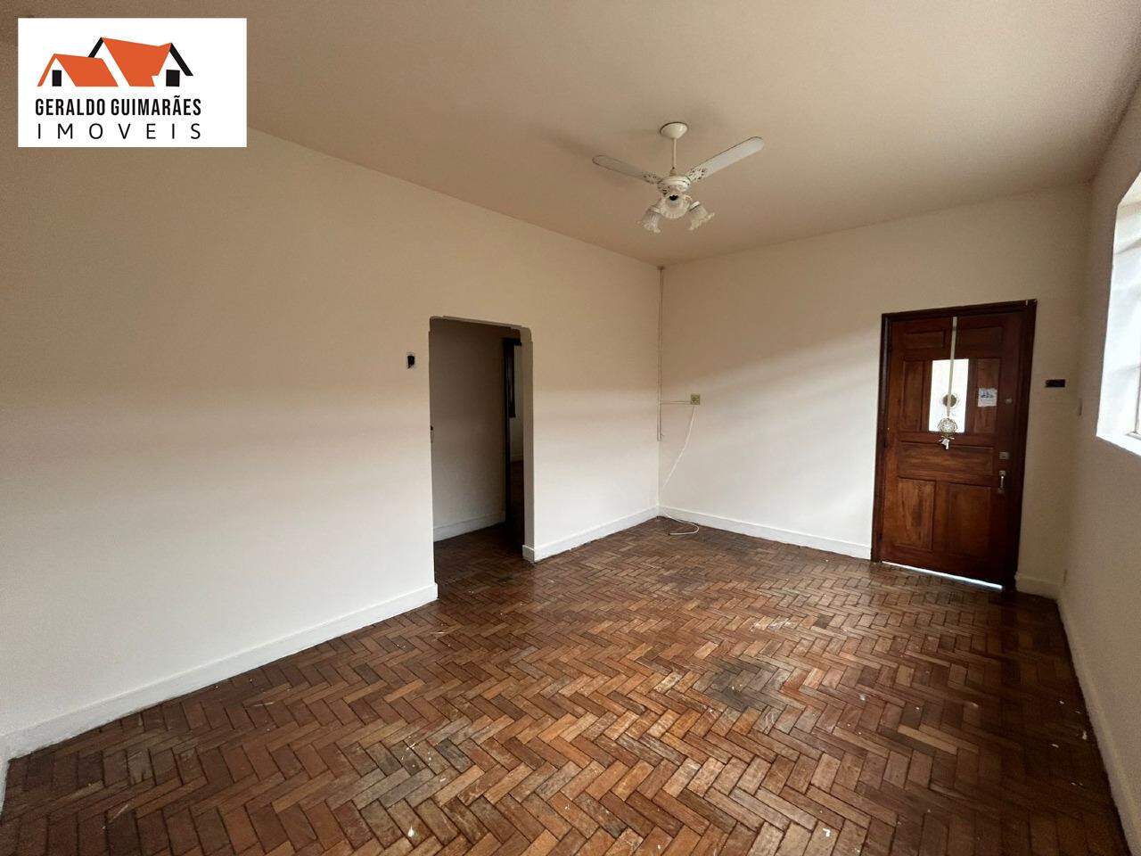 Casa para aluguelCentroCurveloMG: 