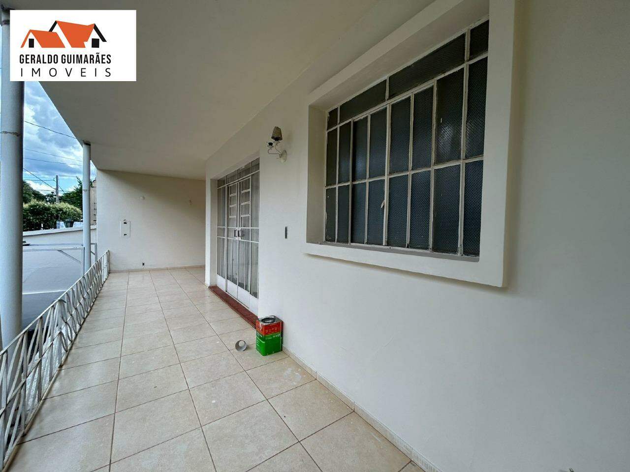 Casa para aluguelCentroCurveloMG: 