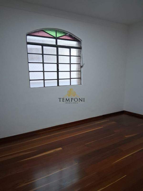Casa para aluguel no Santa Cruz: 