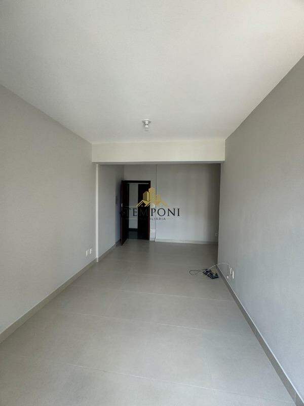 Sala para aluguel no Lourdes: 