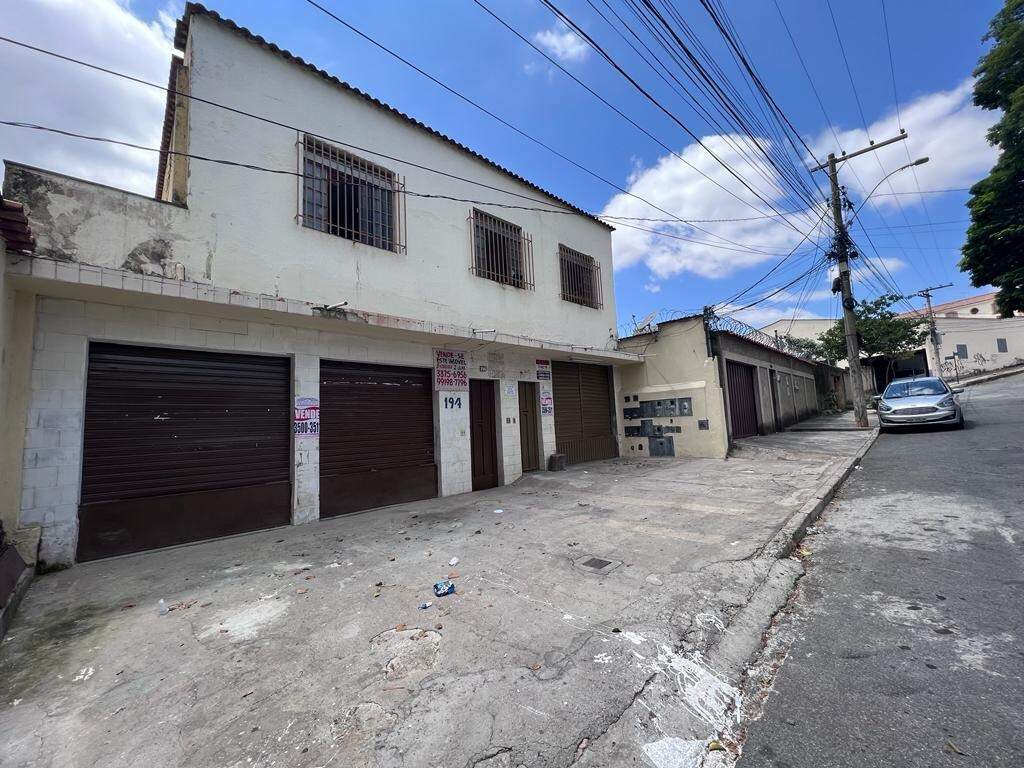 Casa à venda no Cachoeirinha: 