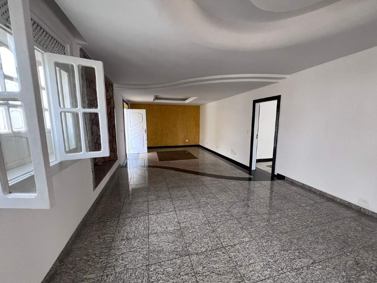 Casa à venda no Cachoeirinha: 