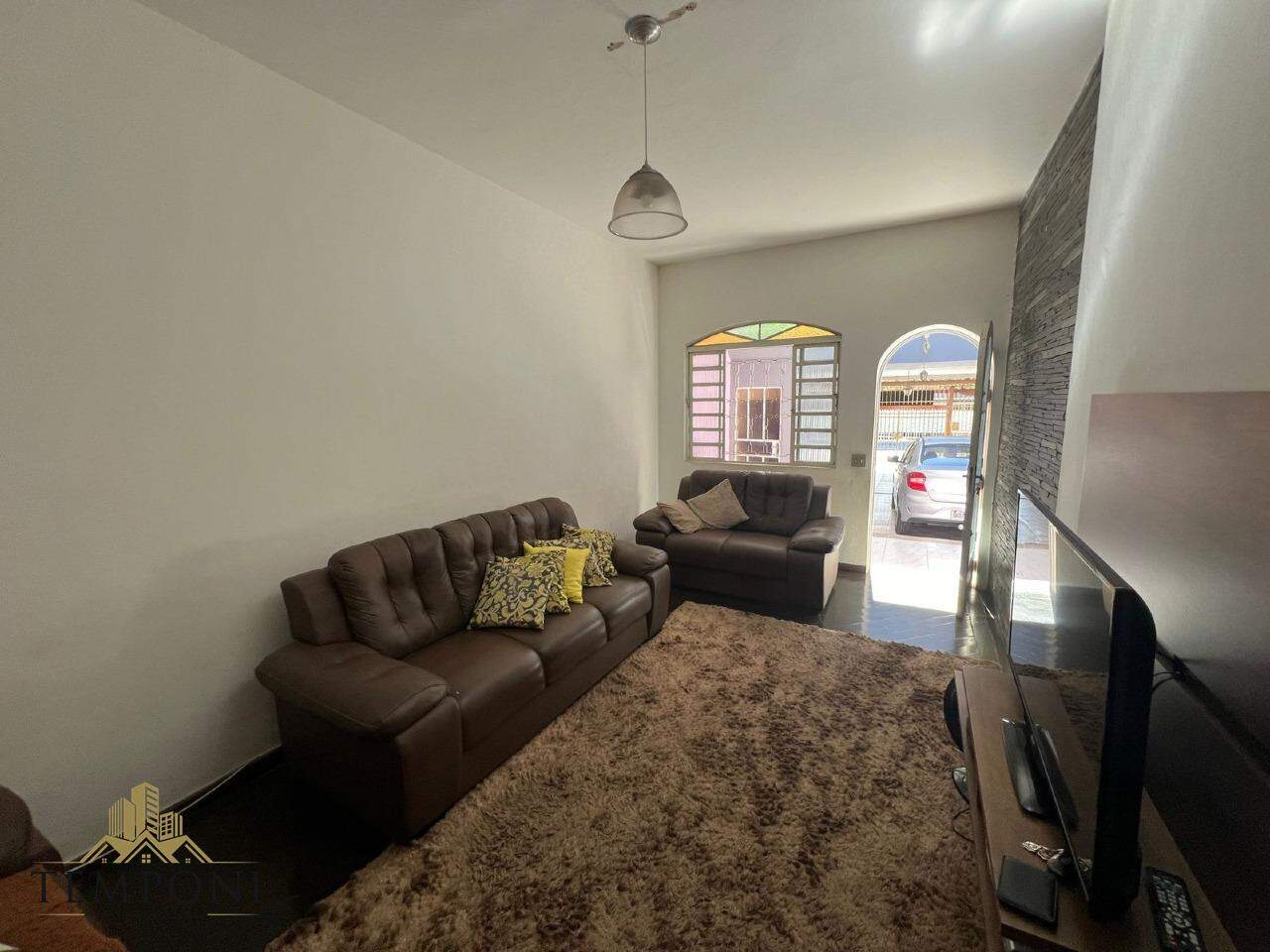 Casa à venda no Planalto: 