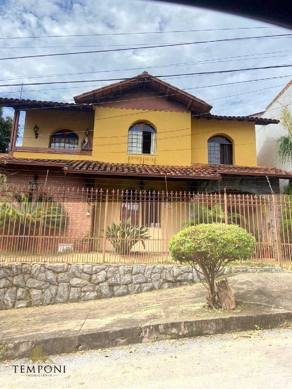 Casa à venda no Cachoeirinha: 