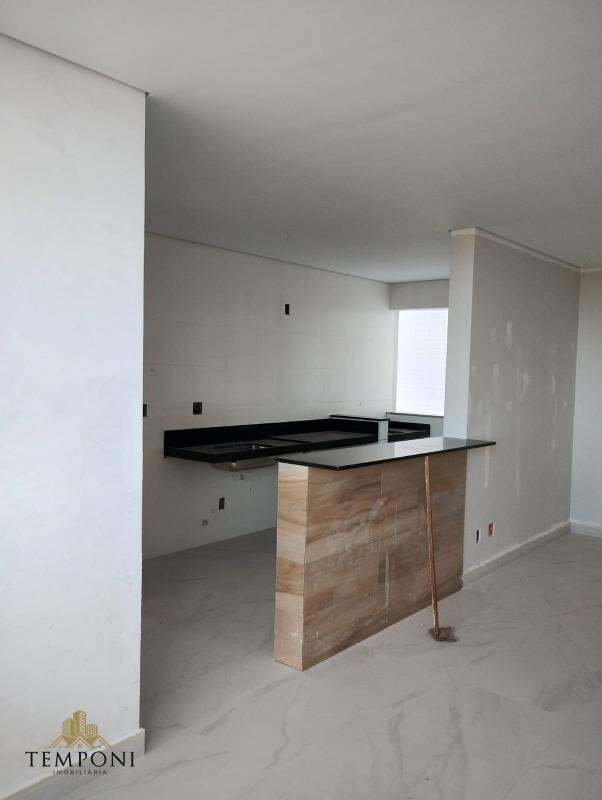 Apartamento à venda no Itapoã: 