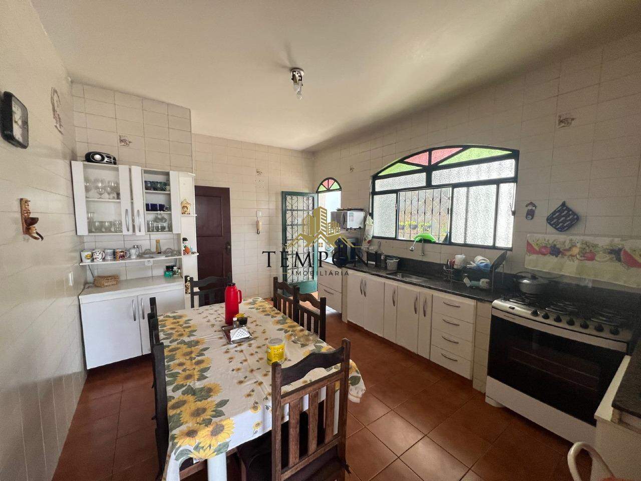Casa à venda no Dona Clara: 