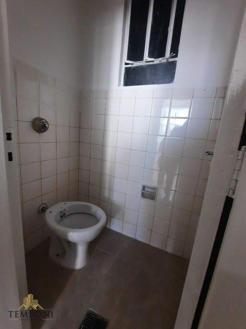 Sala à venda no Centro: 