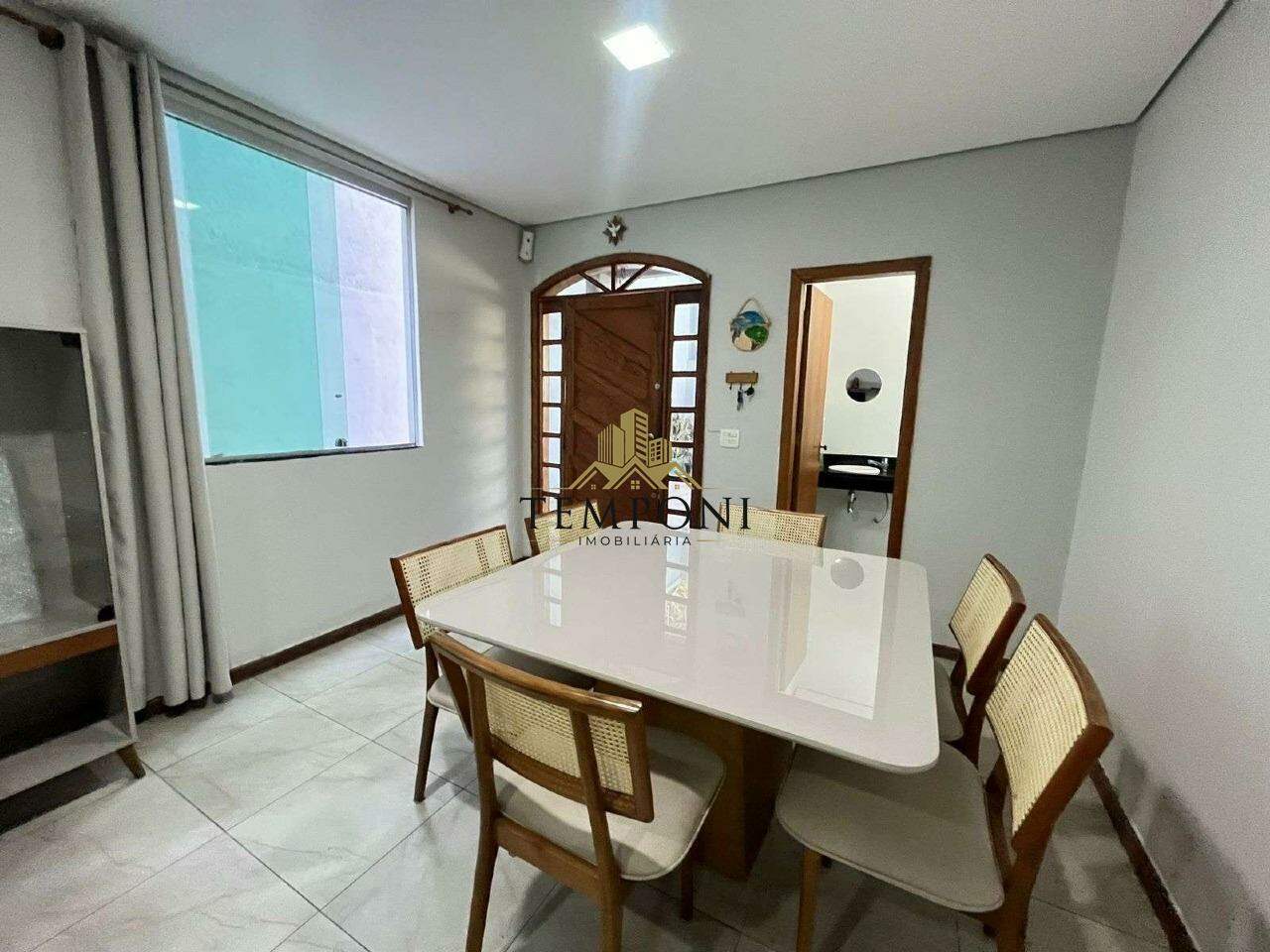 Casa à venda no Dona Clara: 