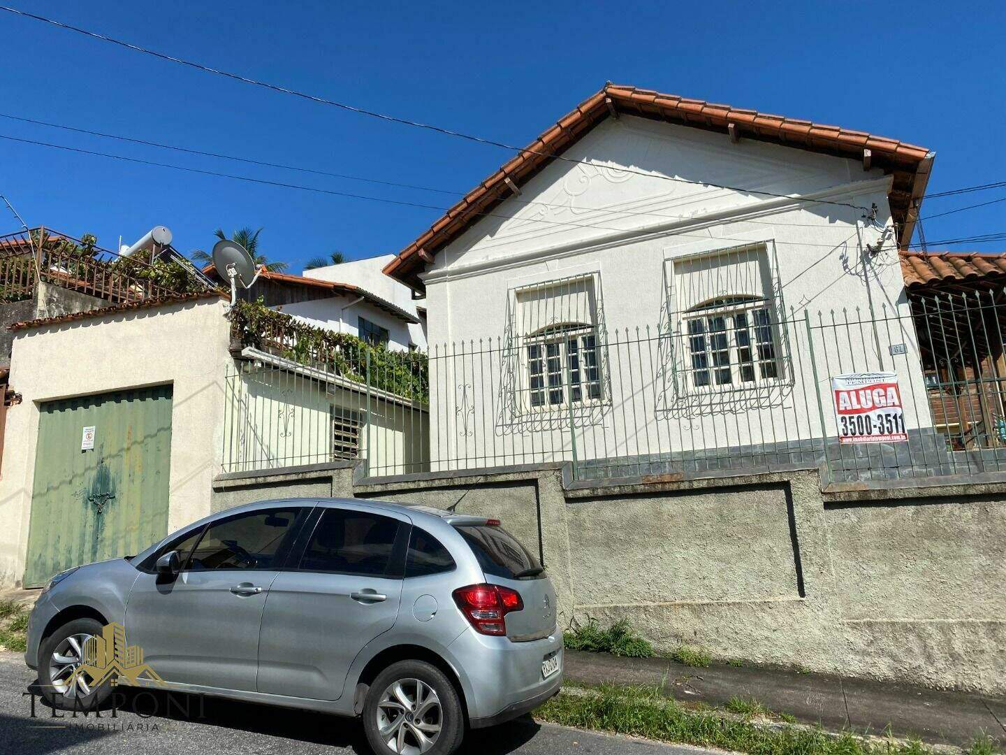 Casa à venda no Floresta: Frente