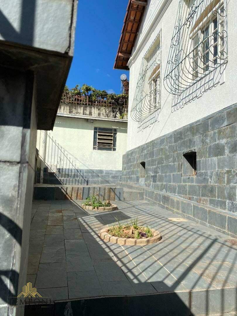 Casa à venda no Floresta: 