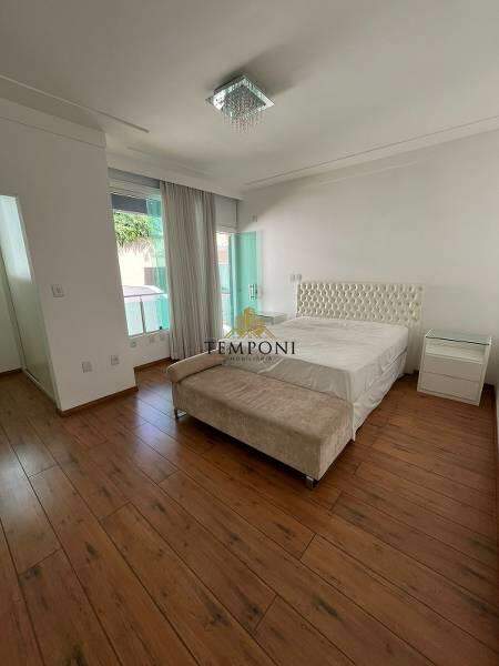 Casa em condomínio à venda no Castelo: 