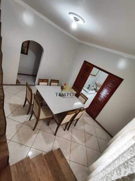 Casa à venda no Planalto: 