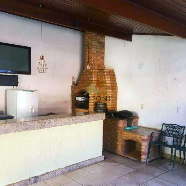 Casa à venda no Planalto: 
