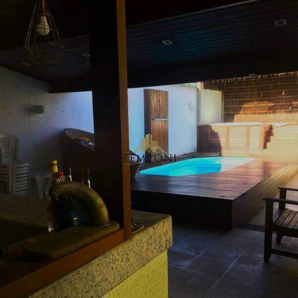 Casa à venda no Planalto: 