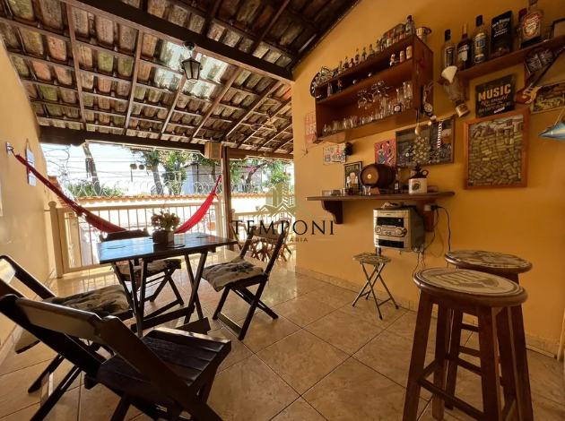 Casa em condomínio à venda no Planalto: 