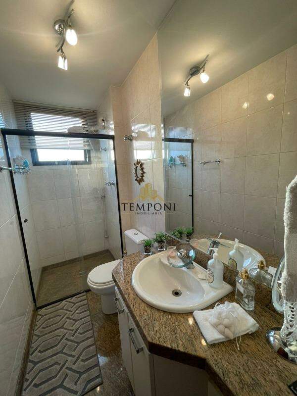 Apartamento à venda no Graça: 