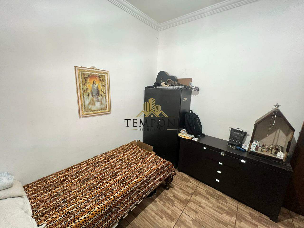 Casa à venda no Letícia: 