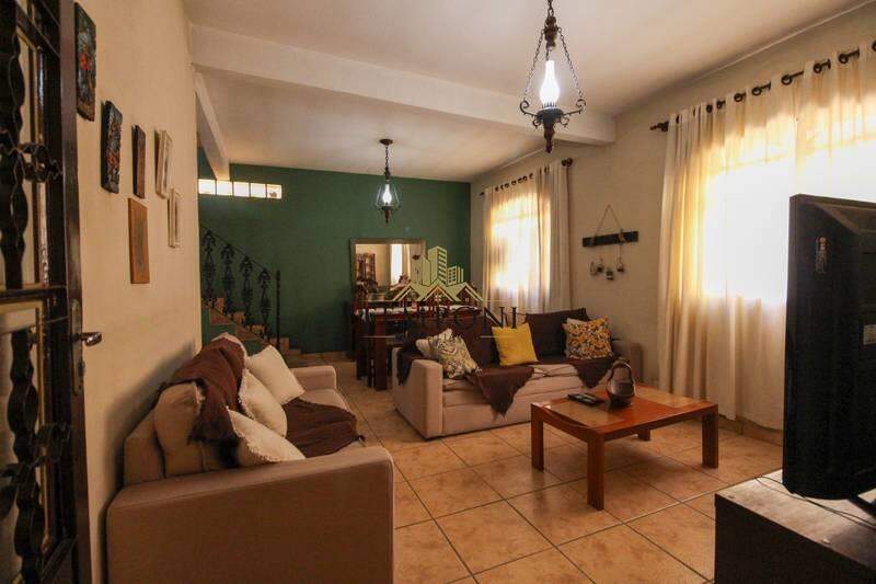 Casa à venda no Carlos Prates: 