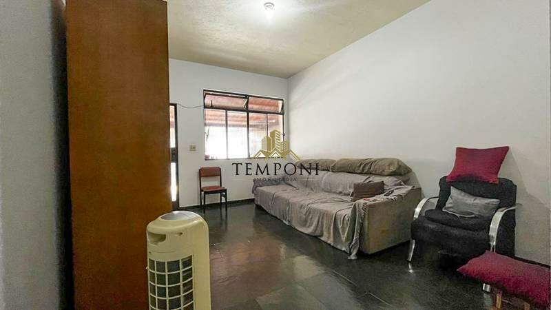 Casa à venda no SANTA TEREZINHA: 