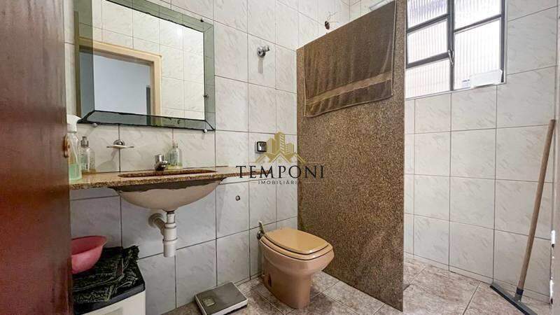 Casa à venda no SANTA TEREZINHA: 