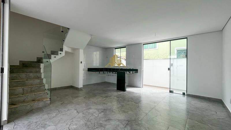 Casa à venda no Candelária: 