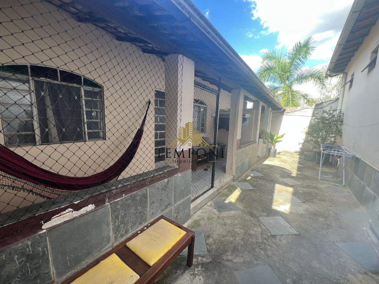 Casa comercial à venda no Guarani: 