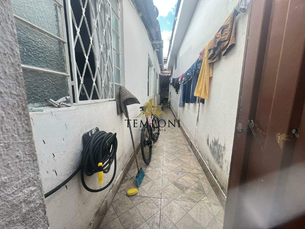 Casa comercial à venda no Guarani: 