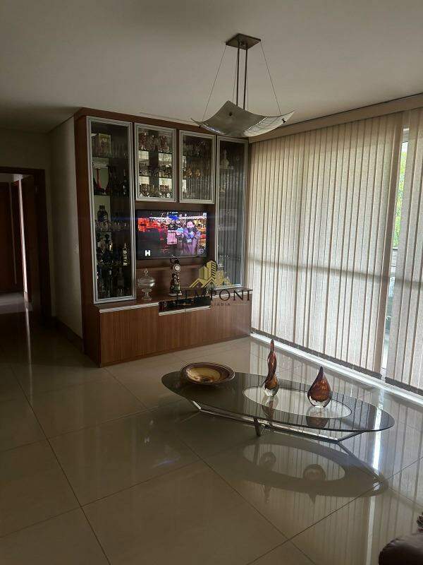 Apartamento à venda no Santa Cruz: 