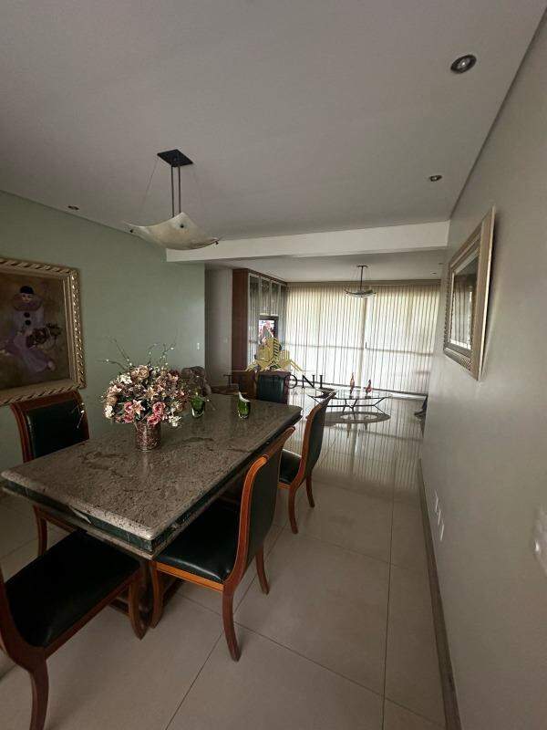 Apartamento à venda no Santa Cruz: 