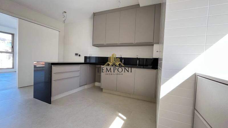 Apartamento à venda no Cruzeiro: 