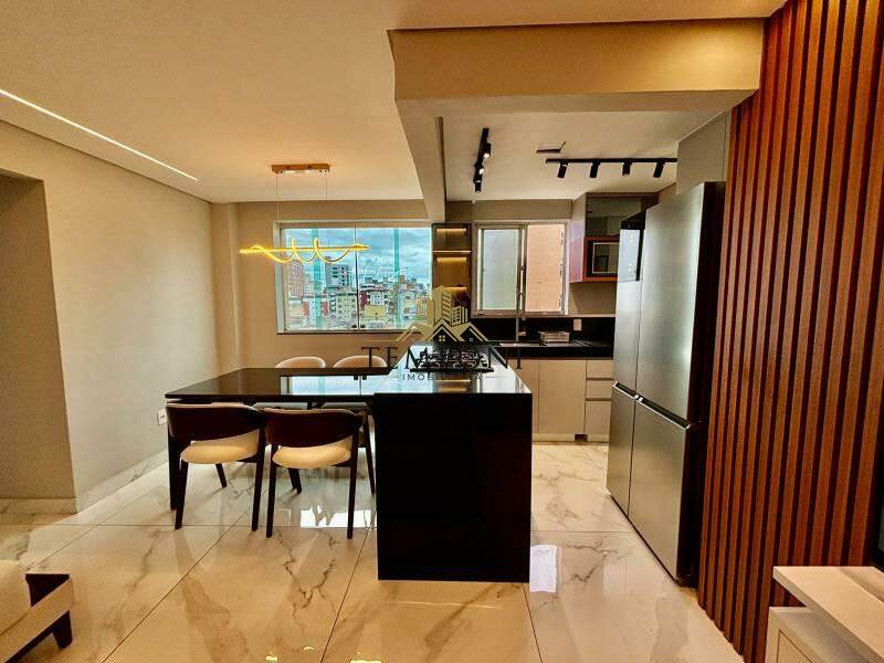 Apartamento à venda no Manacás: 