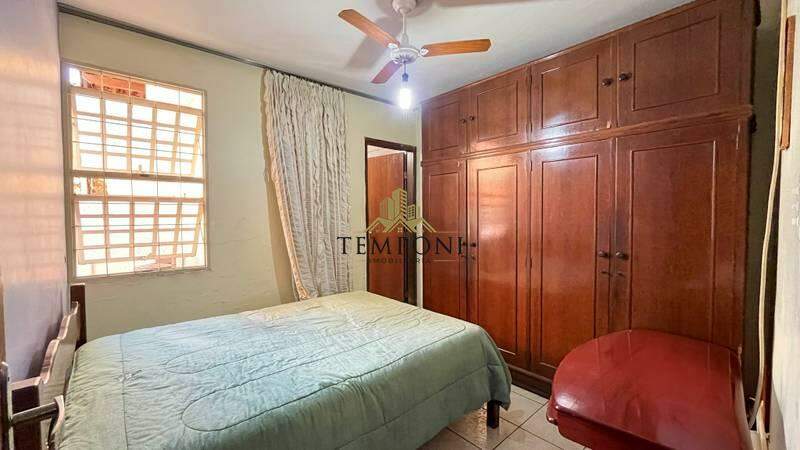 Casa à venda no CONJUNTO CELSO MACHADO: 