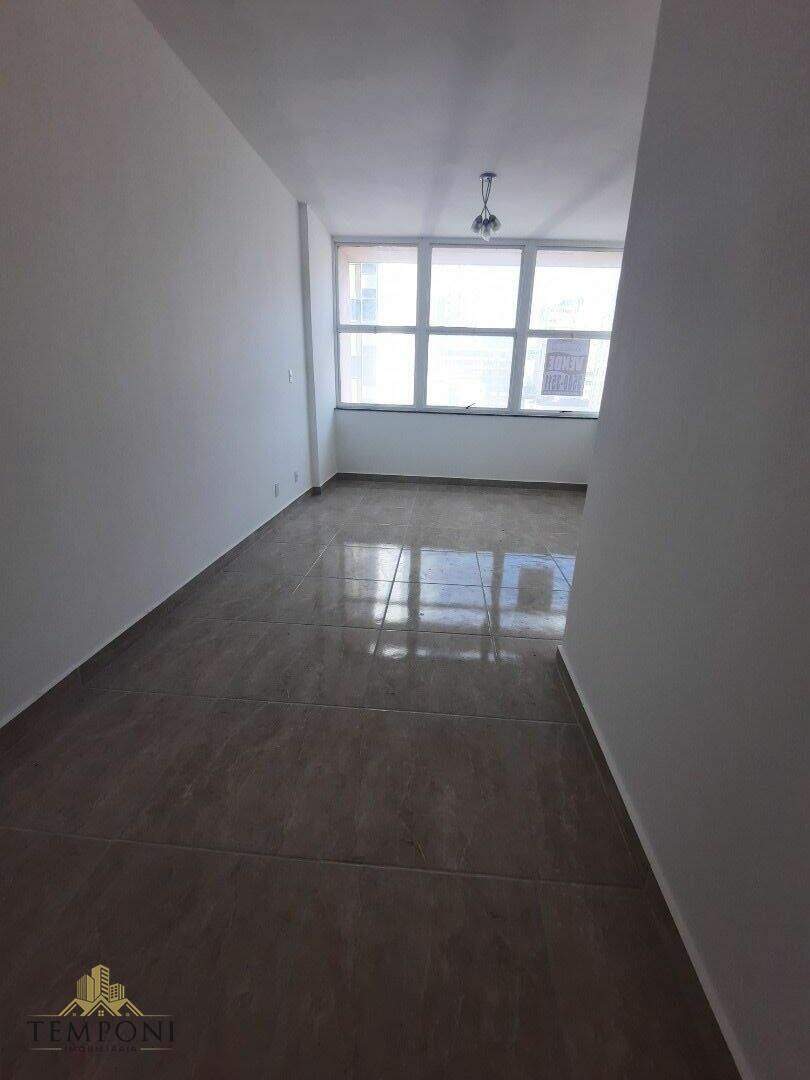 Sala para aluguel no Centro: 