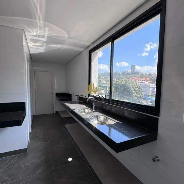 Apartamento à venda no Lourdes: 