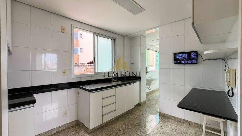 Apartamento à venda no GRAJAÚ: 