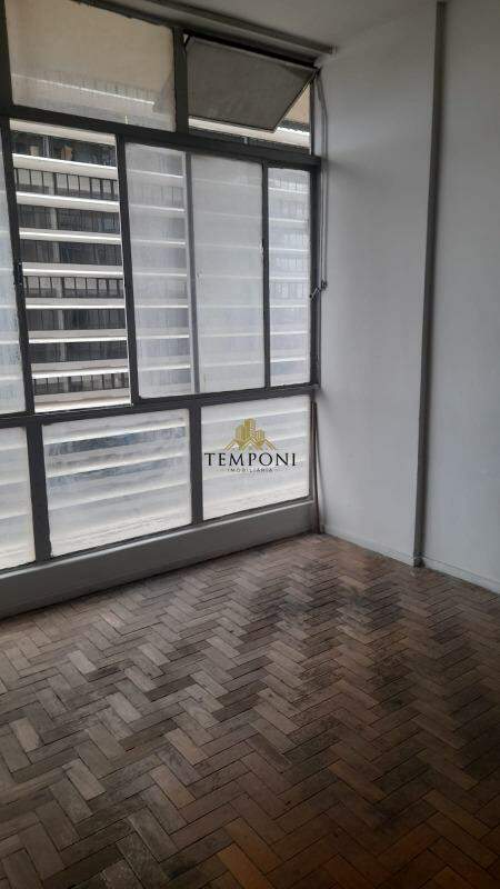 Sala para aluguel no Centro: 