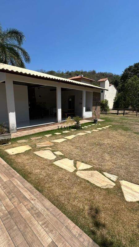 Casa em condomínio à venda no Vale do Tamanduá: 